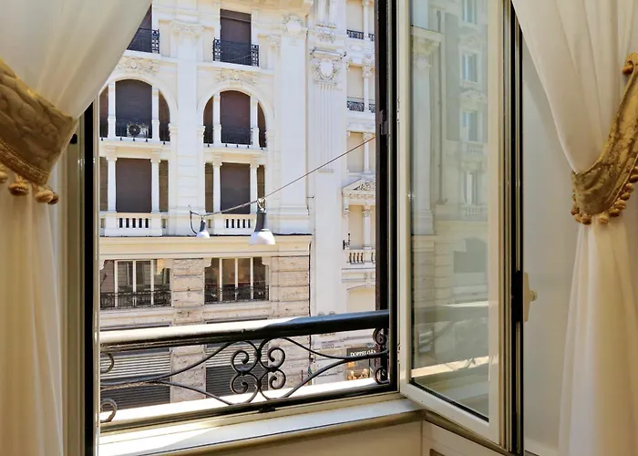 בית נופש Boutique Domus Trevi רומא