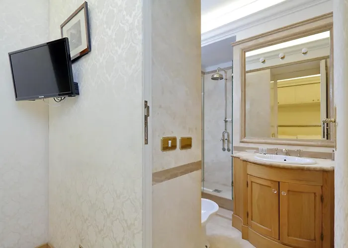 בית נופש Boutique Domus Trevi רומא